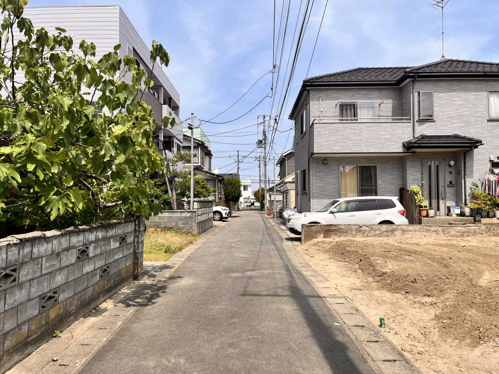 前面道路(私道 4.0m 位置指定道路) 前面道路(私道 4.0m 位置指定道路)