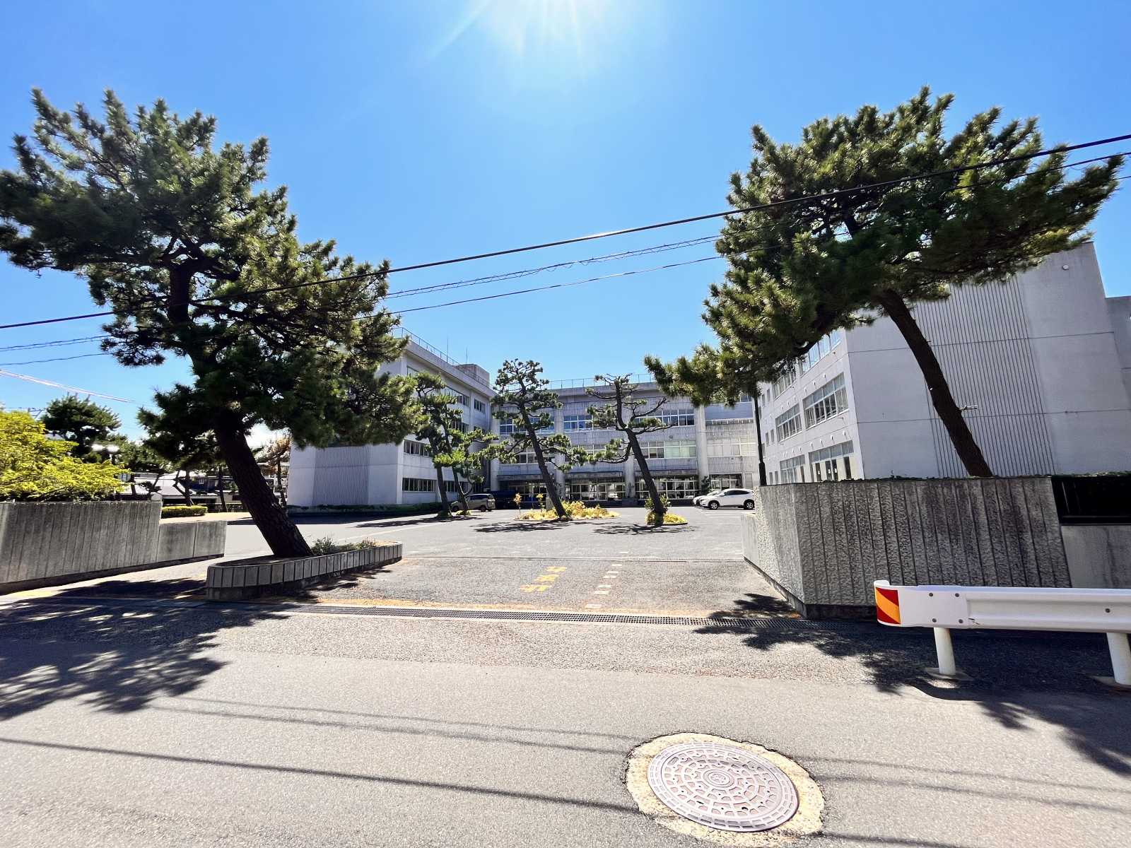 新潟市立関屋中学校:徒歩18分 1,300m 新潟市立関屋中学校:徒歩18分 1,300m